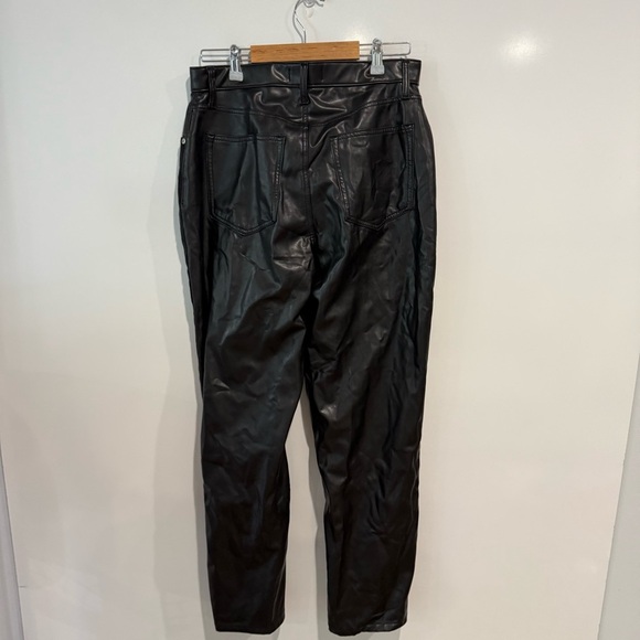 Abercrombie & Fitch Curve Love 90’s Straight Jean Vegan Leather Jean Mixed - Picture 6 of 11